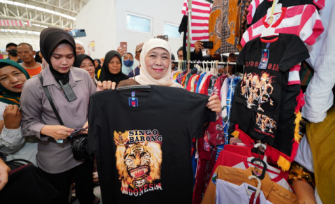 Sambangi Sanggar Kesenian Langen Kusumo Ponorogo, Khofifah Apresiasi Inovasi Pelestarian Reog dengan Sasar Generasi Muda