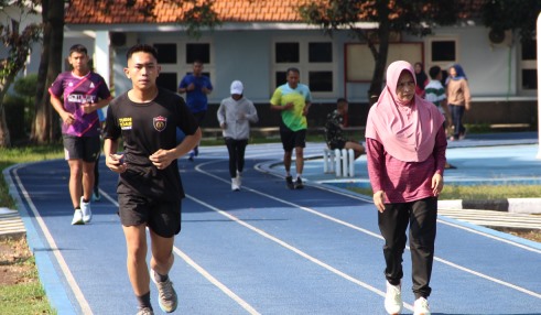 Lapangan Olah Raga Lanud Husein S. Menjadi Tempat Favorit Berolahraga di Akhir Pekan