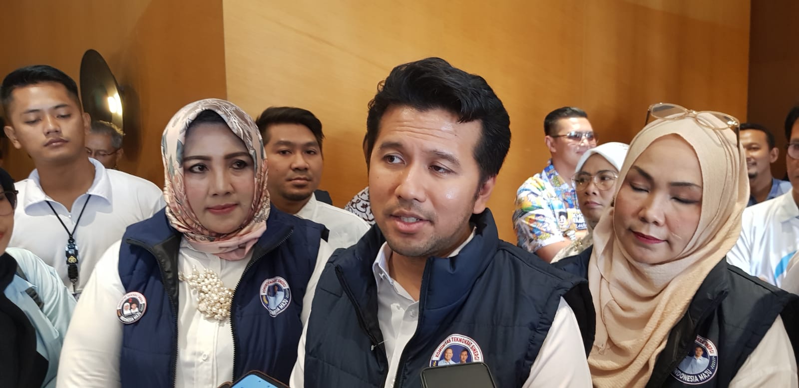 Hadiri Diskusi Bersama Pakar ITS, Kokohkan Jatim Sebagai Provinsi Maritim Emil Dardak Dapat Dukungan dari KOMITS 08