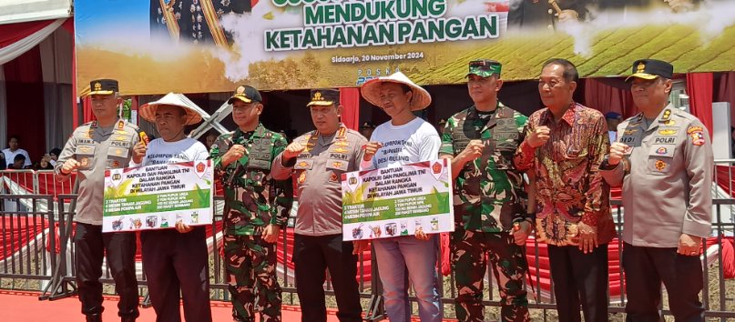 Kunjungan Kerja Kapolri Dan Panglima TNI di Bulang Sidoarjo, Dalam Rangka Dukung Asta Cita Swasembada Pangan Presiden