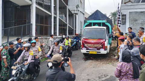 KPU Kota Batu Distribusikan Logistik Pilkada 2024