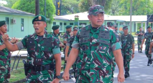 Kunjungan Kerja ke Papua, Kasad Berikan Motivasi Kepada Prajurit Yonif 754 Kostrad