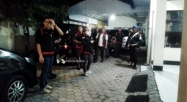 Usai SMK PGRI 2, Penyidik Kejari Geledah Kantor Cabang Dinas Pendidikan Jatim di Ponorogo