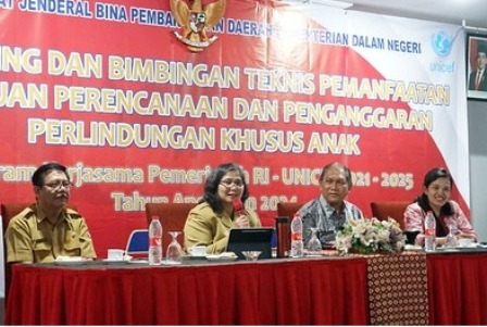 Hadiri Launching dan Bimbingan Teknis Perencanaan dan Penganggaran Perlindungan Khusus Anak, Pj Wali Kota Kediri Zanariah Harapkan Semua Pihak Kolaborasi Lindungi Anak-anak