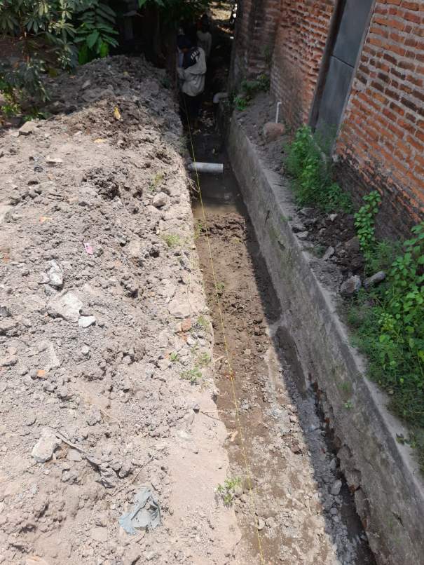 Proyek Drainase Dinas Perkim CKTR Sidoarjo, Diduga Serobot Tanah Warga