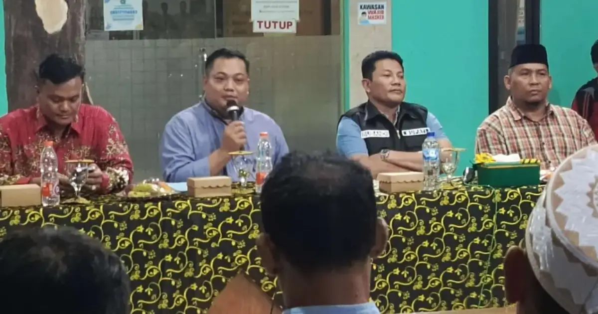 Hadir Dalam Mediasi Warga Sidokerto, Plt Bupati Sidoarjo Tidak Mau Ada Penyegelan Kantor Desa