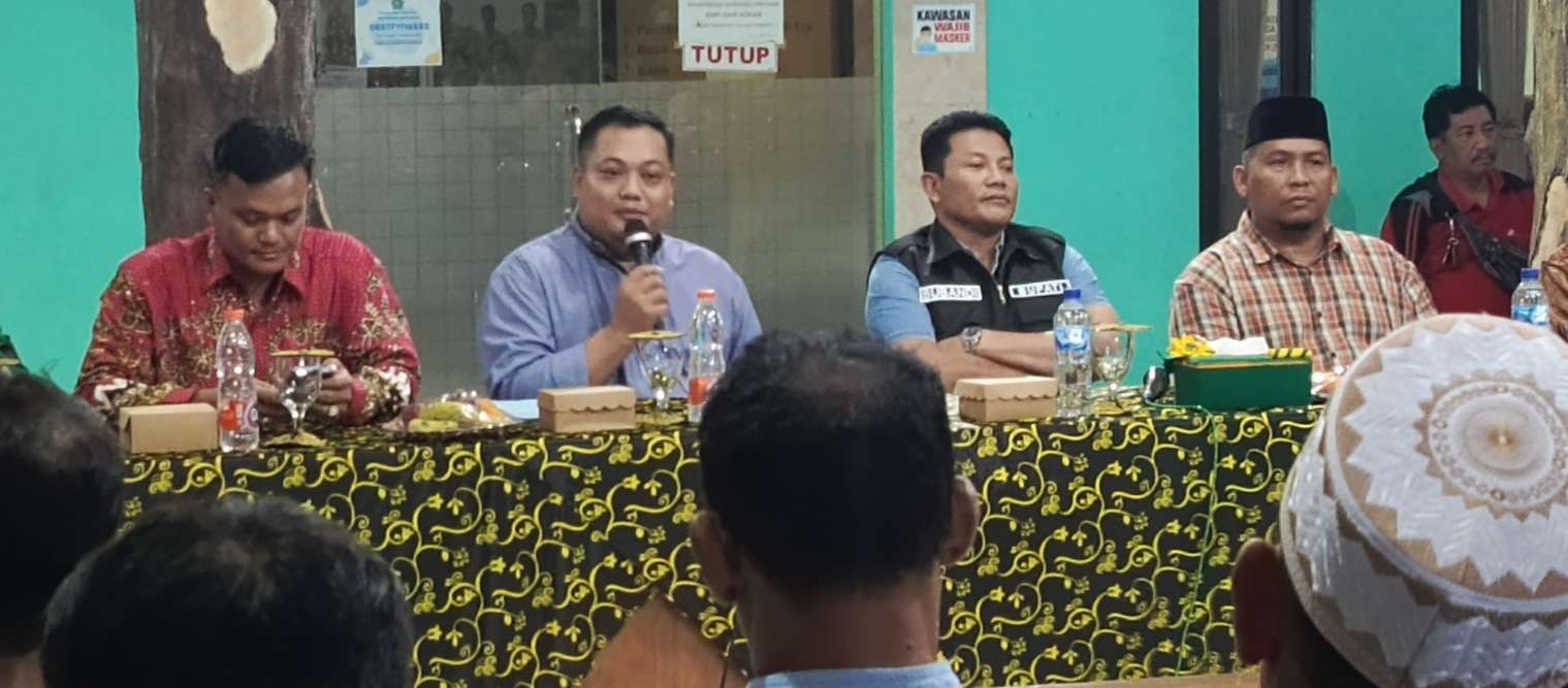 Hadir Dalam Mediasi Warga Sidokerto, Plt Bupati Sidoarjo Tidak Mau Ada Penyegelan Kantor Desa