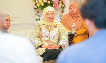 Khofifah Jadi Rujukan Belajar Kepemimpinan Mahasiswa Universiti Malaya Malaysia