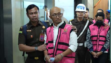 Kejagung Tahan 7 Tersangka Dalam Perkara Tata Kelola Minyak Mentah di PT. Pertamina