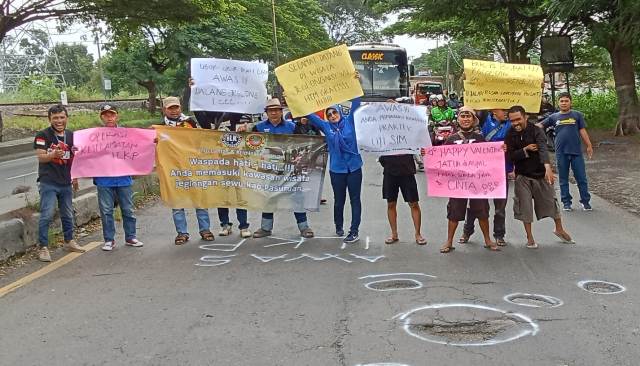Protes Jalan Rusak, Komunitas Ini Launching Wisata Jeglongan Sewu