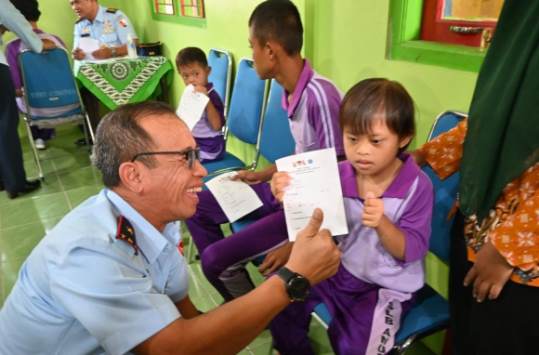 TNI AU Humanis, Lanud Adi Soemarmo Gelar Bakti Sosial di Panti Disabilitas Anugerah