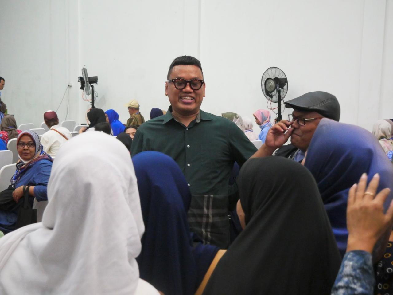 DPR RI dan Badan Gizi Nasional Sosialisasi Program MBG di Pesanggrahan Jakarta Selatan 