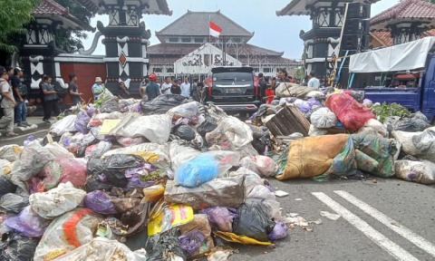Penanganan Sampah oleh Pemkab Pemalang Dinilai Tidak Serius