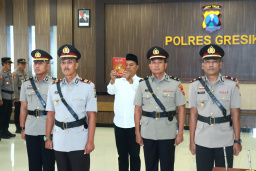 Kapolres Gresik Pimpin Serah Terima Jabatan Kapolsek Dukun dan Kapolsek Kedamean
