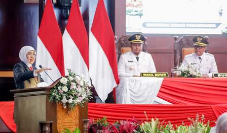 Hadiri Sertijab Bupati dan Wakil Bupati Probolinggo, Gubernur Khofifah Pesankan Keberseiringan Program SAE dengan Nawa Bhakti Satya dan Asta Cita