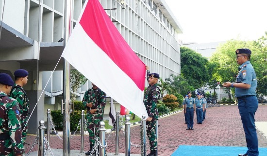 Lantamal III Jakarta Laksanakan Apel Gabungan dan Upacara Bendera  