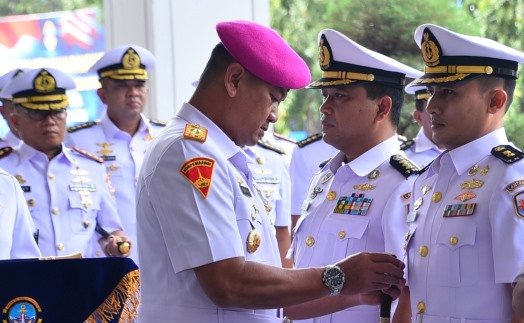 Danlantamal III Jakarta Pimpin Sertijab Asrena,Kadispen, Dandenma dan Peyerahan Jabatan Ka Akun Lantamal III Jakarta