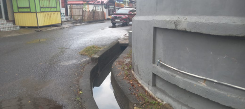 Hujan Deras Picu Luapan Drainase di Kota Benteng, DLH Siap Action