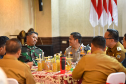 AKBP Rovan Richard Hadiri Halal Bihalal Forkopimda, Pererat Sinergitas Antar Instansi di Gresik