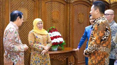Pasca Kebijakan Tarif 32 Persen Produk Eksport Indonesia Oleh Presiden Amerika, Gubernur Khofifah Ajak Apindo Jatim Siapkan Langkah Intervensi Jaga Produktivitas Ekspor Hindari PHK