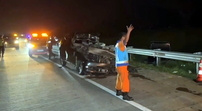 Minimus Tabrak Truk Tronton di Tol Ngawi-Solo, 3 Tewas dan 2 Luka-luka