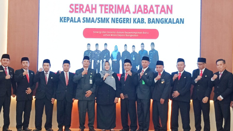Kacabdin Wilayah Bangkalan Gelar Sertijab 10 Kepala UPT SMAN- SMKN
