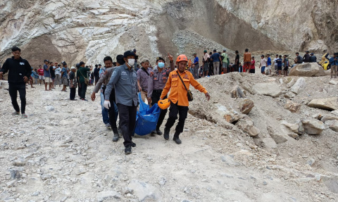 Tambang Galian C Gunung Kuda Cirebon Longsor, 10 Orang Meninggal Dunia