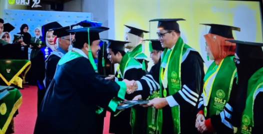 Kolonel Sus Muttaqin Raih Wisudawan Terbaik Doktor di Universitas Muhammadiyah Jakarta
