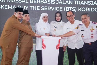 Gubernur Khofifah Wujudkan Aspirasi Buruh Kawasan Ngoro Industri saat May Day, Bus Trans Jatim Koridor VI Mojokerto-Sidoarjo Via Ngoro Industrial Park Resmi Beroperasi