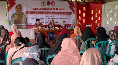 Cerianya Ratusan Emak-emak Mojokerto di Acara Sosialisasi Anggota DPR RI Sadarestuwati