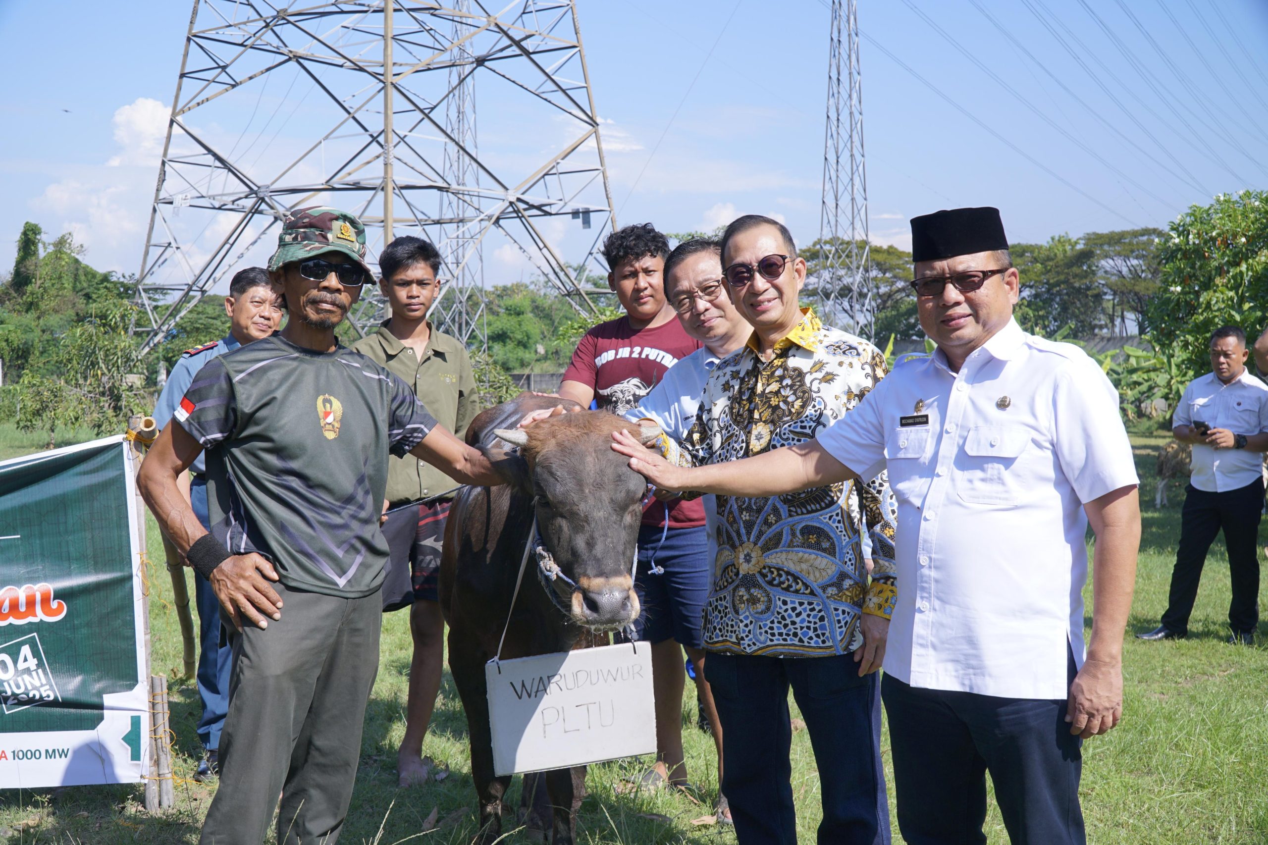 Cirebon Power Salurkan 56 Hewan Kurban Pada Perayaan Hari Raya Idul Adha 1446/2025