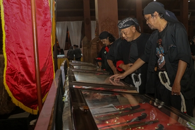 Belanar Ilmu Pengetahuan dan Teknologi Nenek Moyang dari Pagelaran Pusaka Grebeg Suro 2025 di Ponorogo