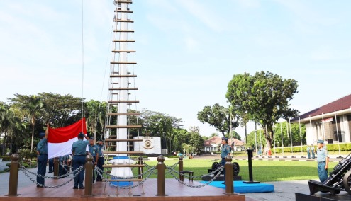 Seskoal Laksanakan Upacara Bendera Tanggal 17
