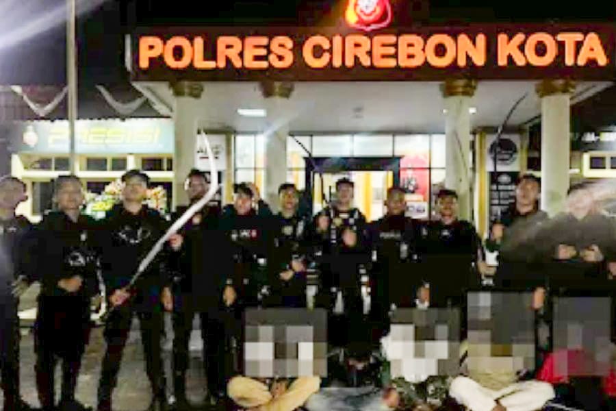 Cegah Tawuran Konten, Tim Maung Presisi Polres Cirebon Kota Amankan Lima Remaja Bersenjata Tajam