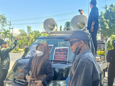 Kantor BBH Damar Indonesia Gelar Demo di PT Tedmonindo, Tuntut Hak Pekerja Yang Diduga di Dzolimi Pabrik