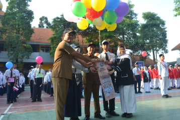 MPLS Ramah di SMANEW di Mulai, Kepala Sekolah : Edukatif, Membentuk Karakter Siswa, Fokus Perangi Judol, Pinjol dan Narkoba