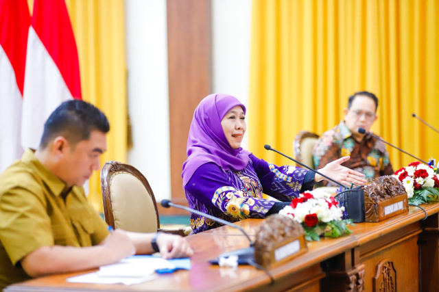 Menuju Swasembada Gula 2026, Khofifah Targetkan Peremajaan Tebu Rakyat di Jatim Terluas Nasional