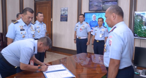 Pangkoopsud I Serah Terimakan Jabatan Asintel Kaskoopsud I dan Sahli Bidang Air Power Koopsud I