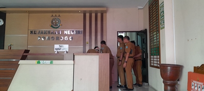 Inspektorat dan Warga Temon Datangi Kejari Ponorogo, Ada Apa?