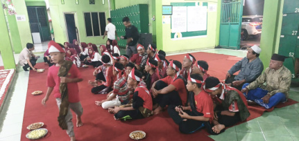 Pak Rahmat Dan Bu Mimik Peringati HUT ke 80 Kemerdekaan RI Di Yayasan AR-Rahman AR-Rahim