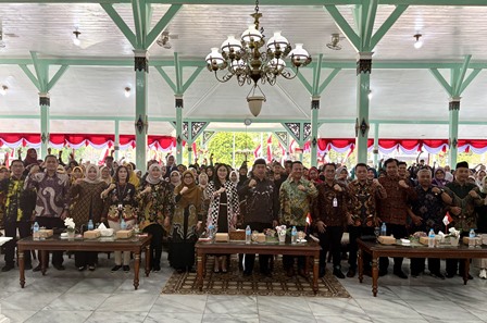 Peringati HIM 2025, OJK Kediri Dorong Budaya Menabung di Madiun