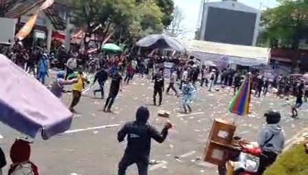 Demo Pati Ricuh, Satu Wartawan Jadi Korban, Sempat Dikabarkan Meninggal