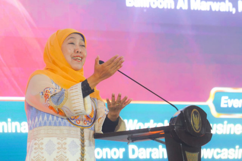 Kembali Jadi Tuan Rumah FESyar Regional Jawa di Tahun 2025, Gubernur Khofifah: Jatim Pusat Ekonomi dan Keuangan Syariah Nasional Menuju Global