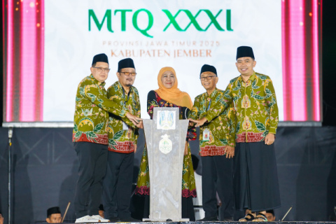 Buka MTQ ke-31 Tingkat Provinsi di Jember, Gubernur Khofifah: Energi yang Memancarkan Cahaya Persatuan, Keimanan, dan Al-Qur’an
