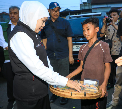 Gelaran Pasar Murah di Pacet Mojokerto Diserbu Warga, Komitmen Gubernur Khofifah Ringankan Beban Masyarakat dan Dekatkan Akses Bahan Pokok Terjangkau