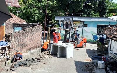 Proyek U-Ditch di Pakis Tirtosari Dikeluhkan, Kontraktor Terancam Dicoret