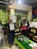 Polres Gresik Amankan Puluhan Botol Arak Bali dan Miras Impor dalam Operasi Tipiring