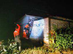 Belasan Rumah rusak akibat angin kencang melanda Desa Palengaan