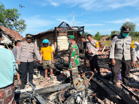 Si Jago Merah Luluh lantakkan Rumah di Pamekasan, Hampir Rata Dengan Tanah