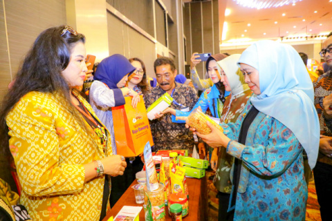 Gubernur Khofifah Sukses Pimpin Misi Dagang Jatim-Sulteng Transaksi Final Tembus Rp 1,542 Triliun